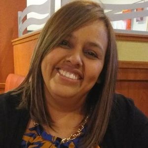 Meet your Posher, Yanira